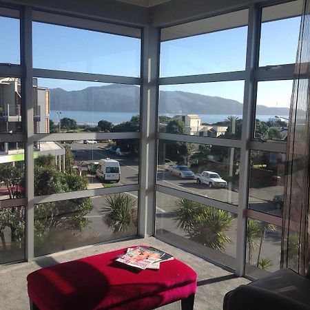 Top Floor Bed And Breakfast Paraparaumu Exterior photo
